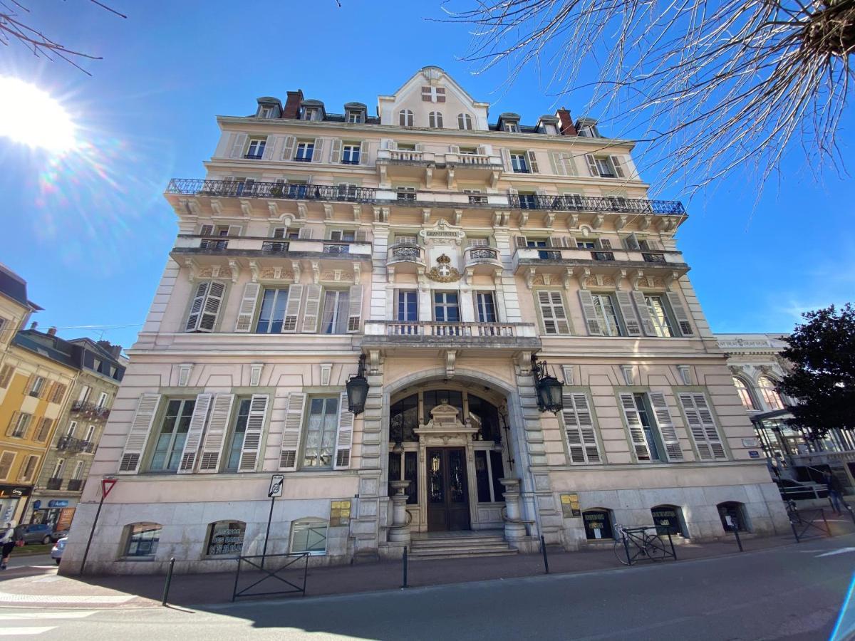 Location Dans Le Grand Hotel D'Aix Les Bains Aix-les-Bains Esterno foto